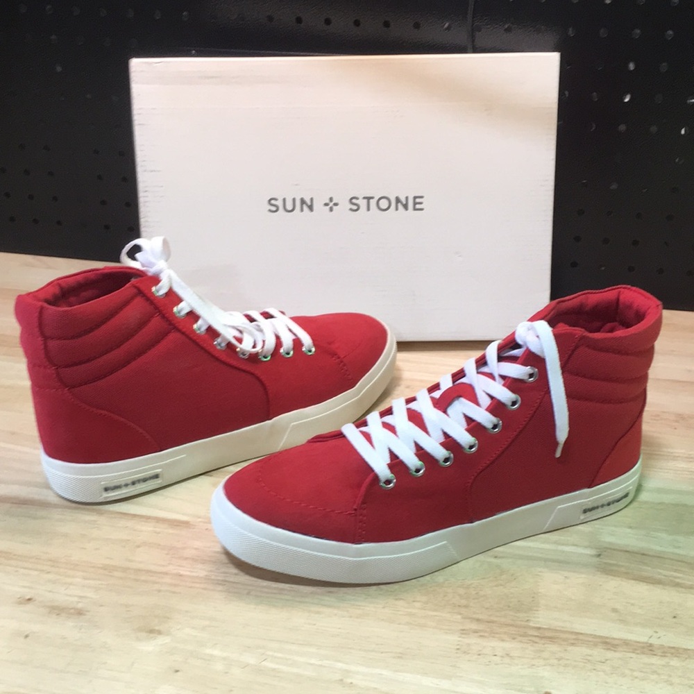 New WB Mens Sun + Stone Men’s Red High-Top Sneakers